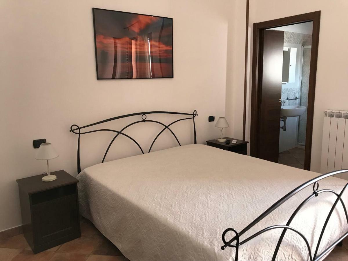 Bed and Breakfast Il Grillo Parlante Surbo Zewnętrze zdjęcie